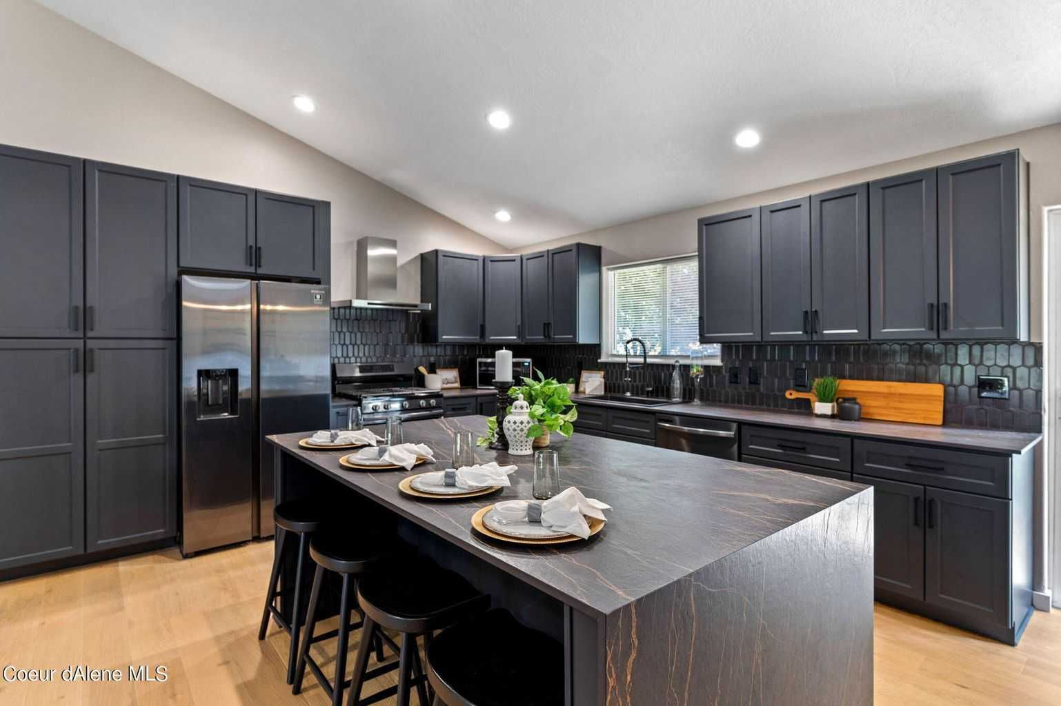 8606 North Woodvine Drive, Hayden, ID, USA, 83835 - Thumbnail 4