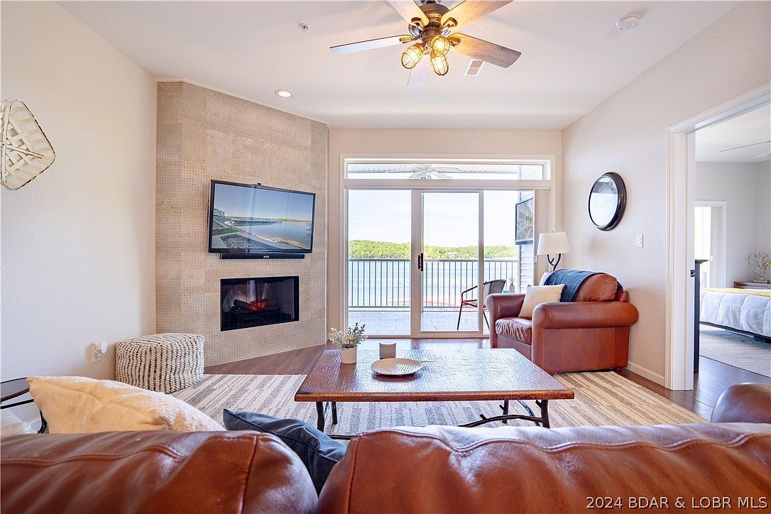 5450 Christopher Dr. #412 Osage Beach, MO 65065 - Thumbnail 3