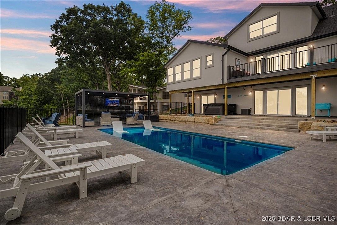 1934 Bluffview Poin Osage Beach, MO 65065 - Thumbnail 3