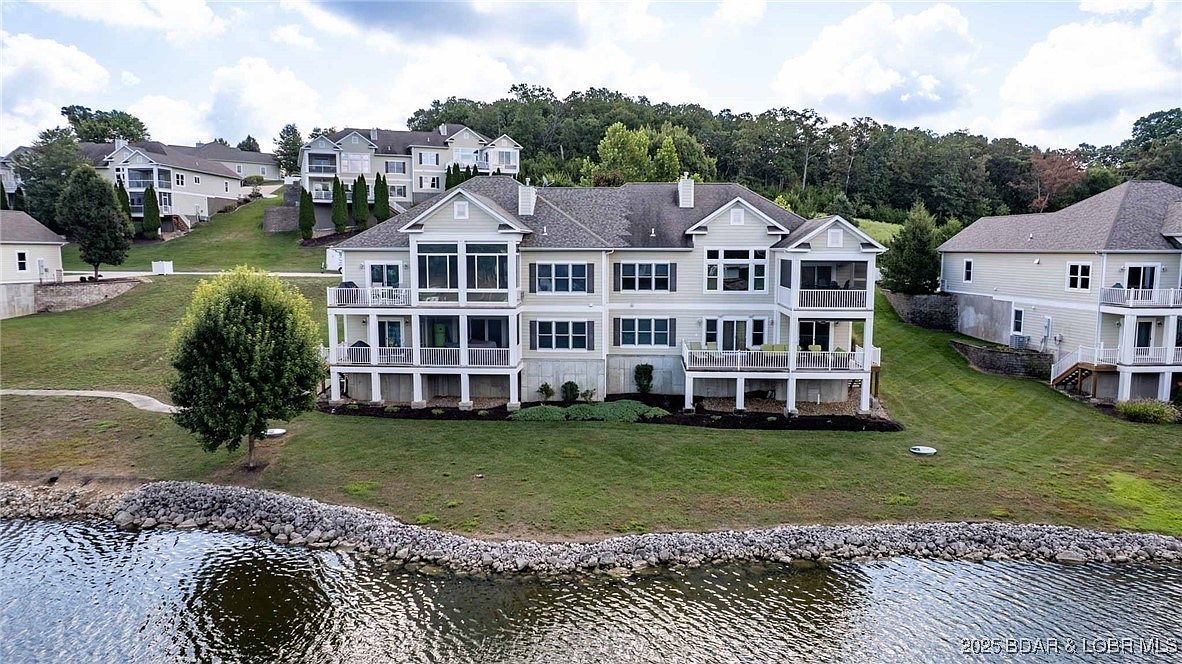 113 Pebble Beach Ln Four Seasons, MO 65049 - Thumbnail 3