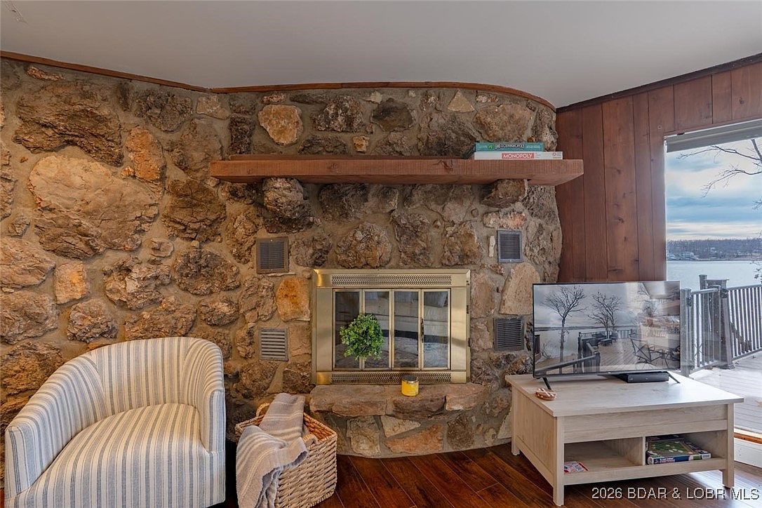 6500 Saint Moritz Dr #F2 Osage Beach, MO 65065 - Thumbnail 3