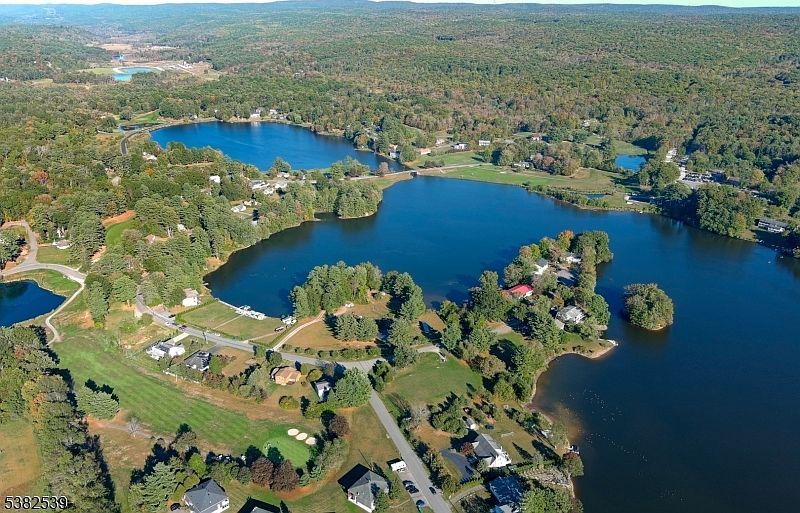 104 N Shore Point Montague, NJ 07827 - Thumbnail 3