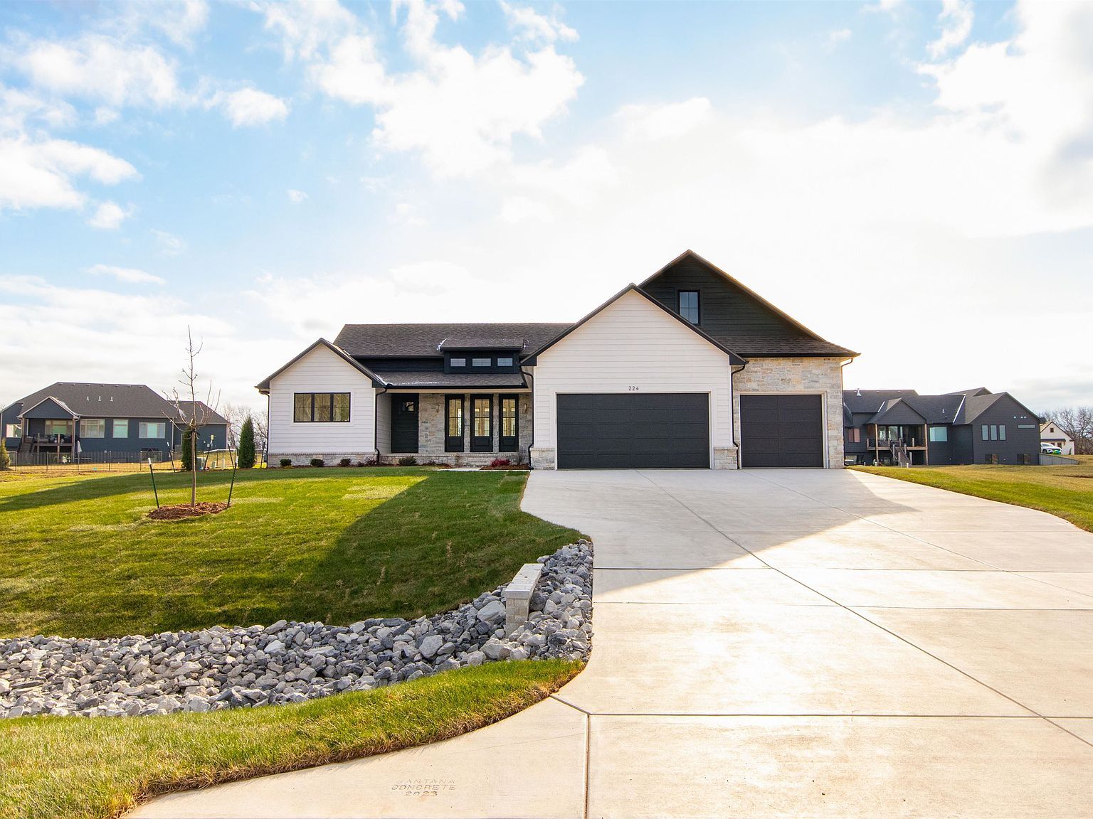 224 Cedar Ranch St Derby, KS 67037 - Thumbnail 3