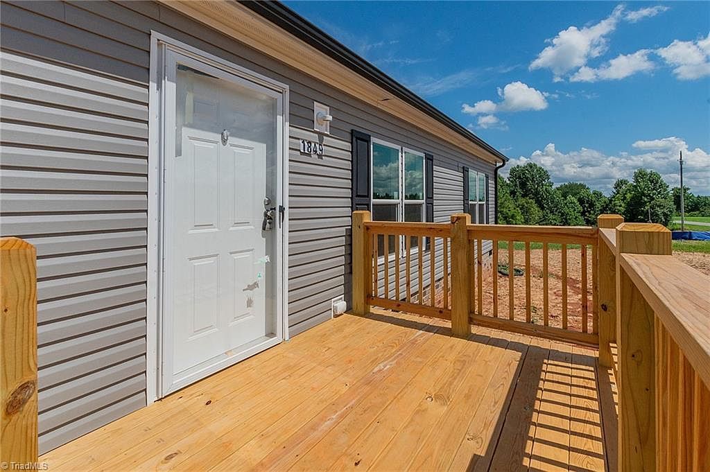 LOT 2 Hatties Way Hamptonville, NC 27020 - Thumbnail 3