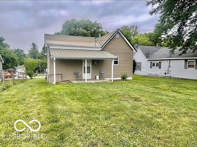 120 W Warren St Mitchell, IN 47446 - Thumbnail 3