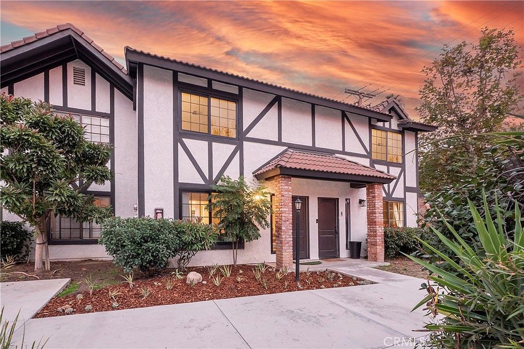 1013 W Linden St APT 2 Riverside, CA 92507 - Thumbnail 3