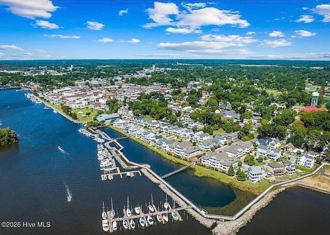 214 E Water St Washington, NC 27889 - Thumbnail 3