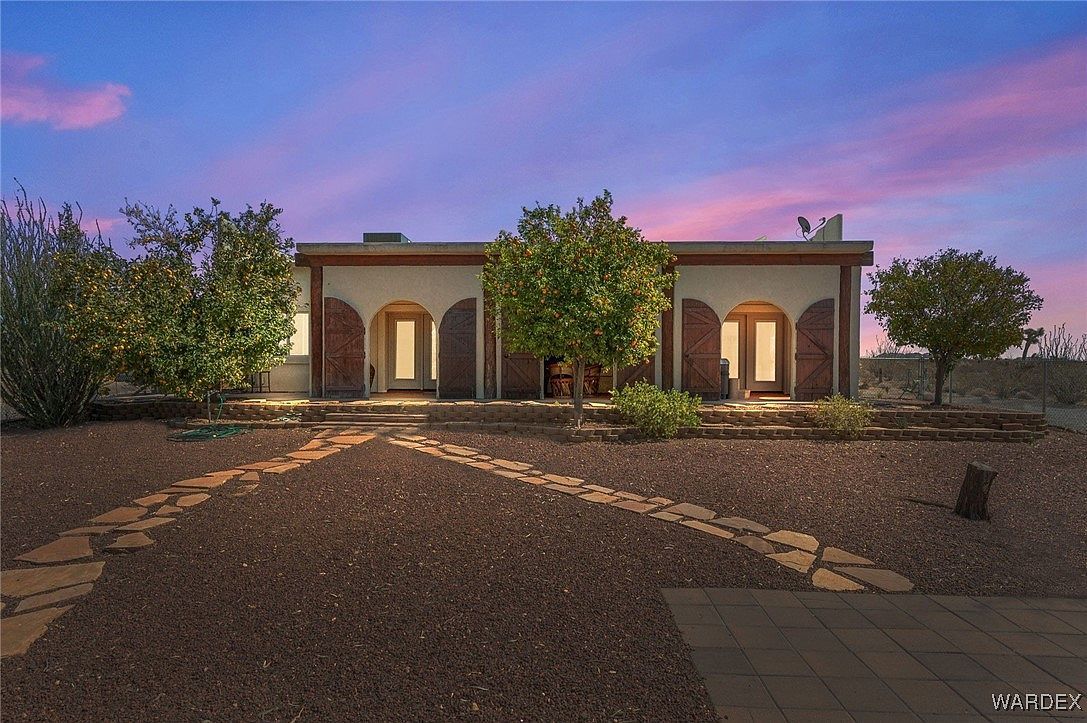 14105 S Cactus Rd Yucca, AZ 86438 - Thumbnail 3