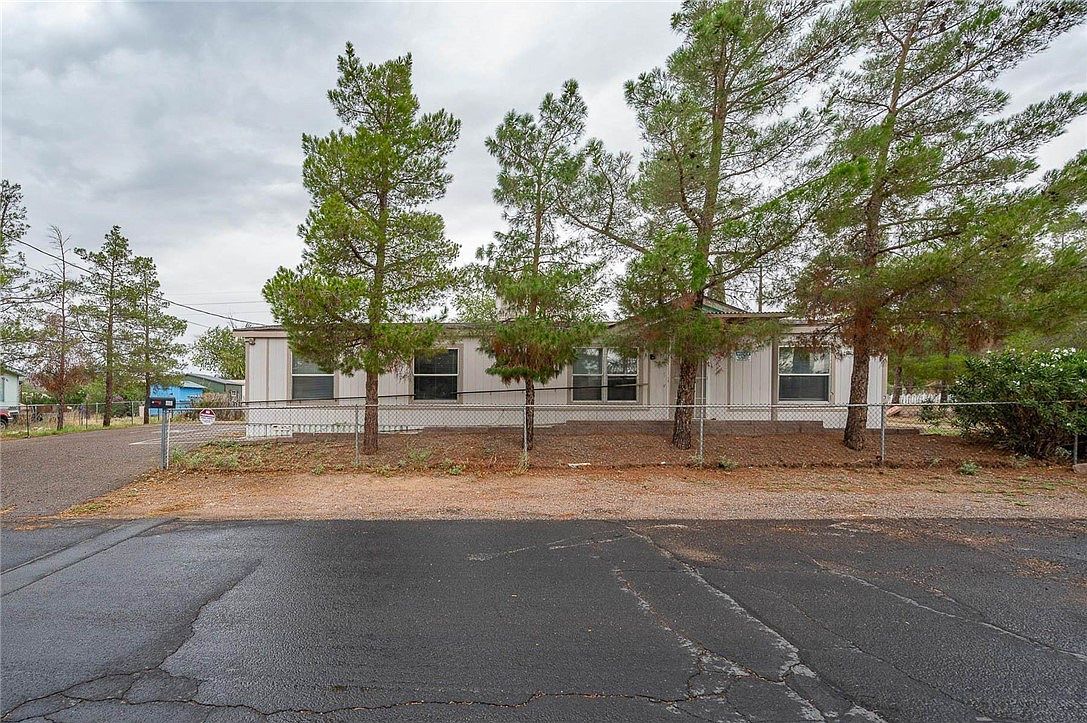 529 1st Ave Kingman, AZ 86401 - Thumbnail 3