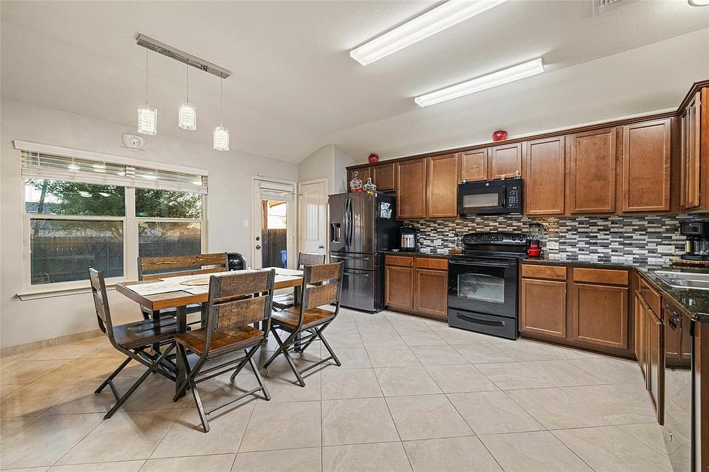 12307 Waterford Run Way Manor, TX 78653 - Thumbnail 3