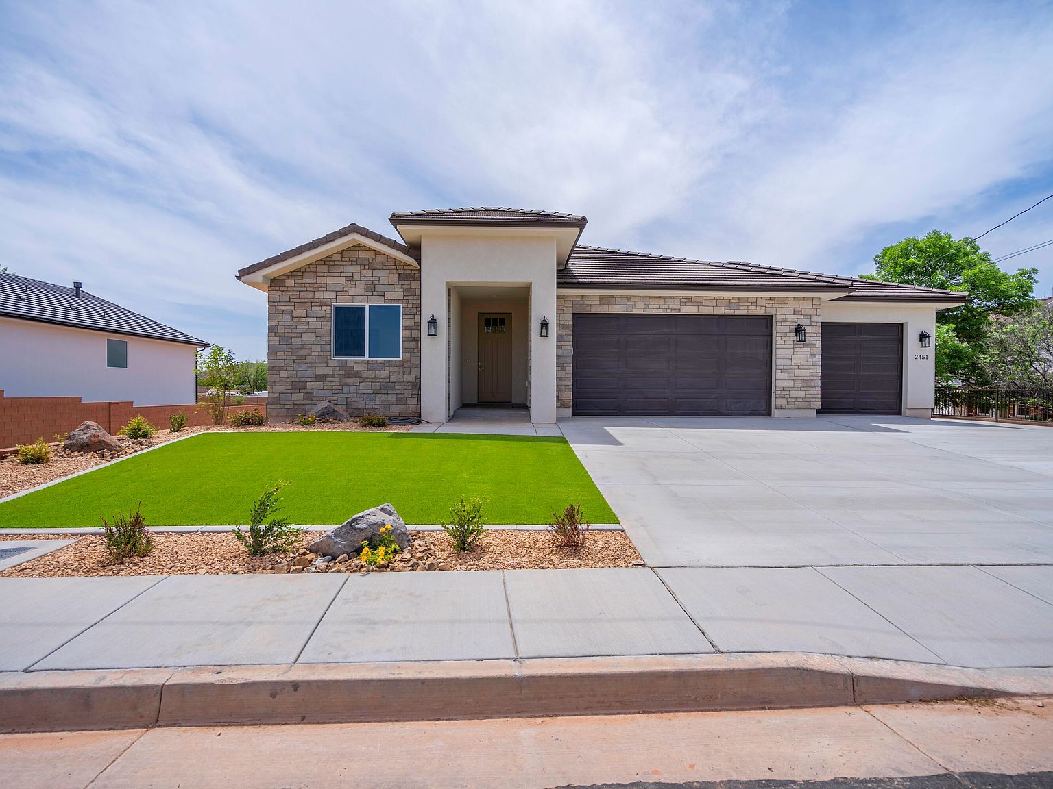 2451 Arrowhead Trl Santa Clara, UT 84765 - Thumbnail 3