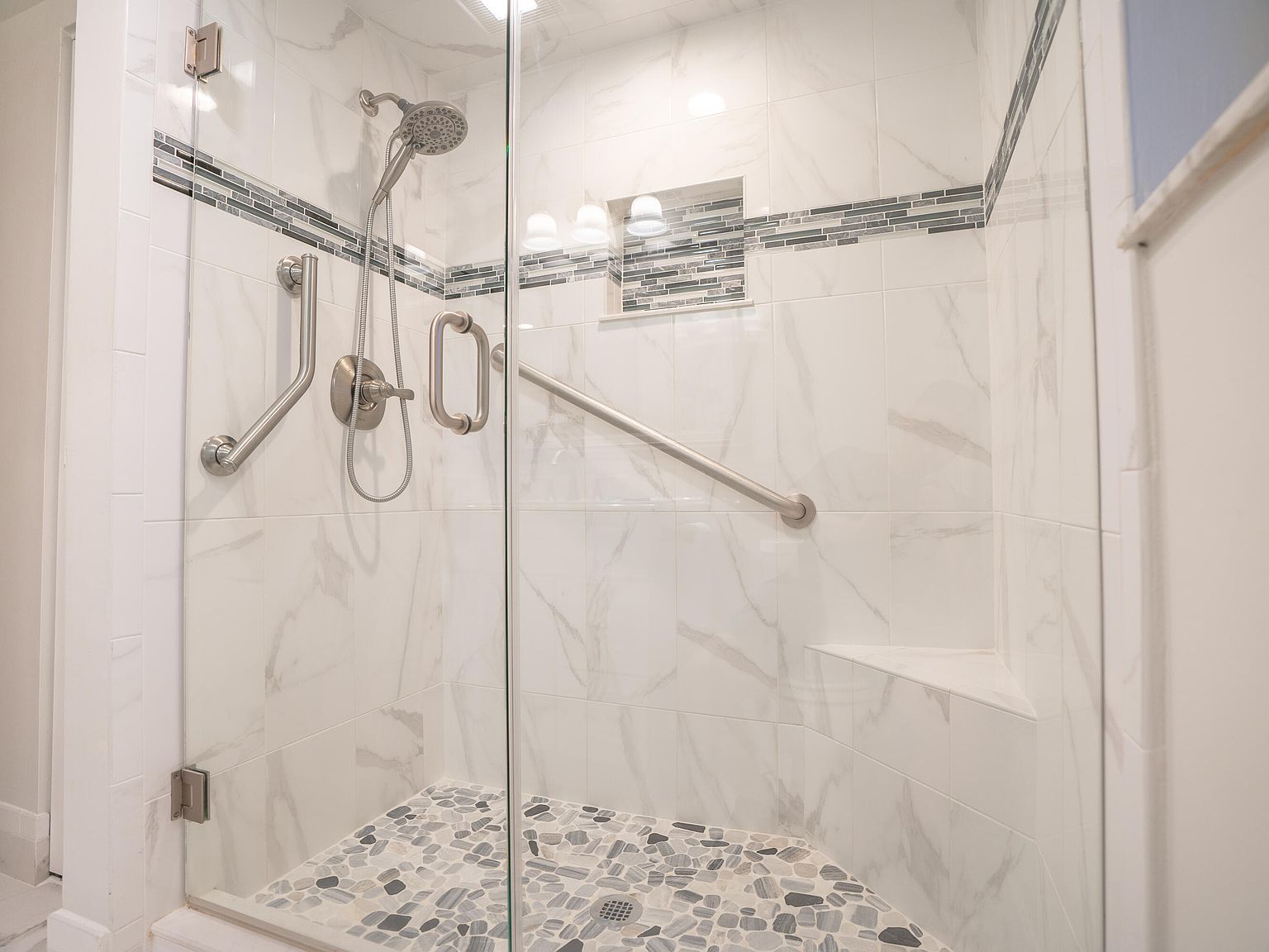 450 SW South River Dr APT 207 Stuart, FL 34997 - Thumbnail 3