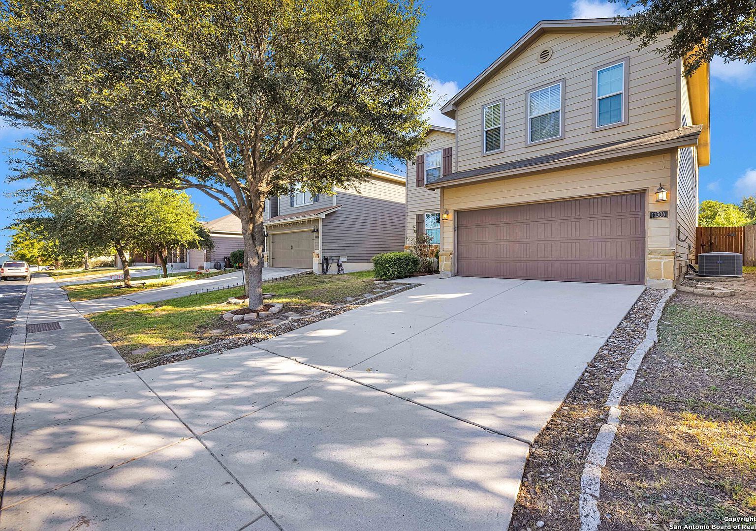 11306 Camp Creek Trl San Antonio, TX 78245 - Thumbnail 3