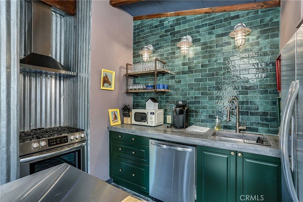 5969 Lorraine Rd Landers, CA 92285 - Thumbnail 3