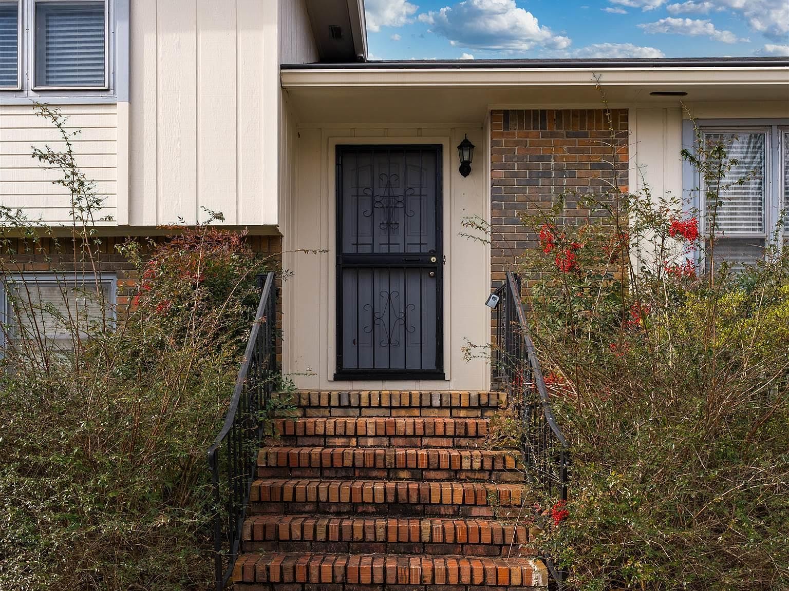 714 Cecil Ct Birmingham, AL 35226 - Thumbnail 3