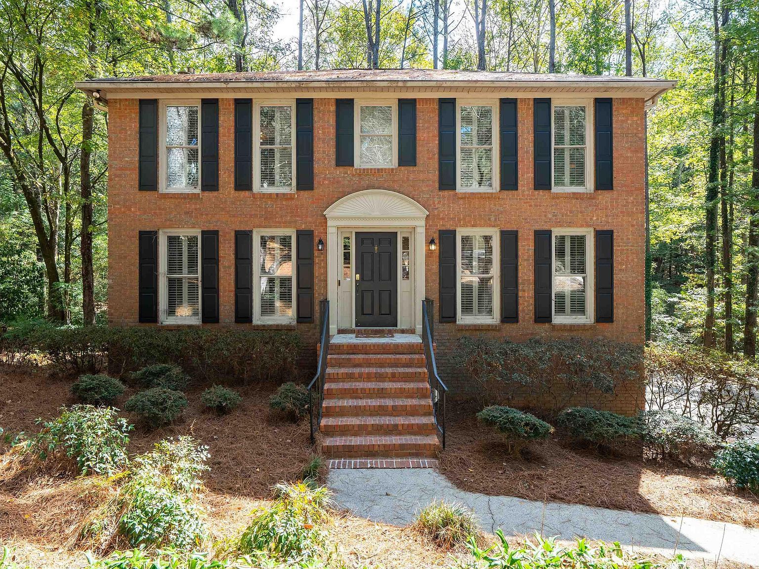 952 Tulip Poplar Ln Birmingham, AL 35244 - Thumbnail 3