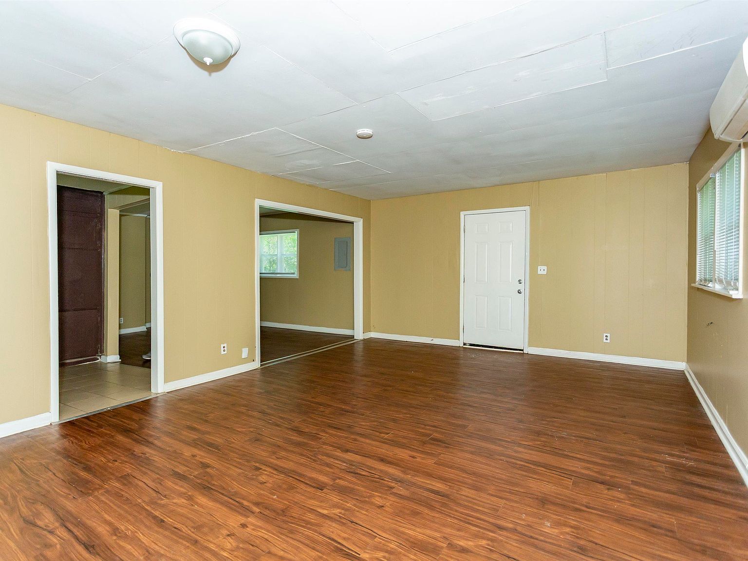 213 Meadowdale Ave Birmingham, AL 35215 - Thumbnail 3