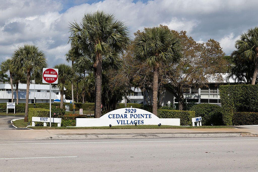 2929 SE Ocean Blvd APT 130-8 Stuart, FL 34996 - Thumbnail 3