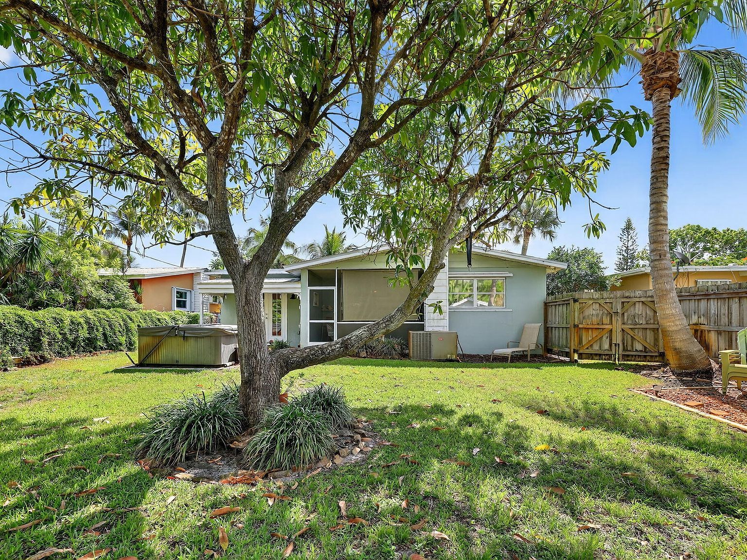 262 SE Monterey Ave Stuart, FL 34996 - Thumbnail 3