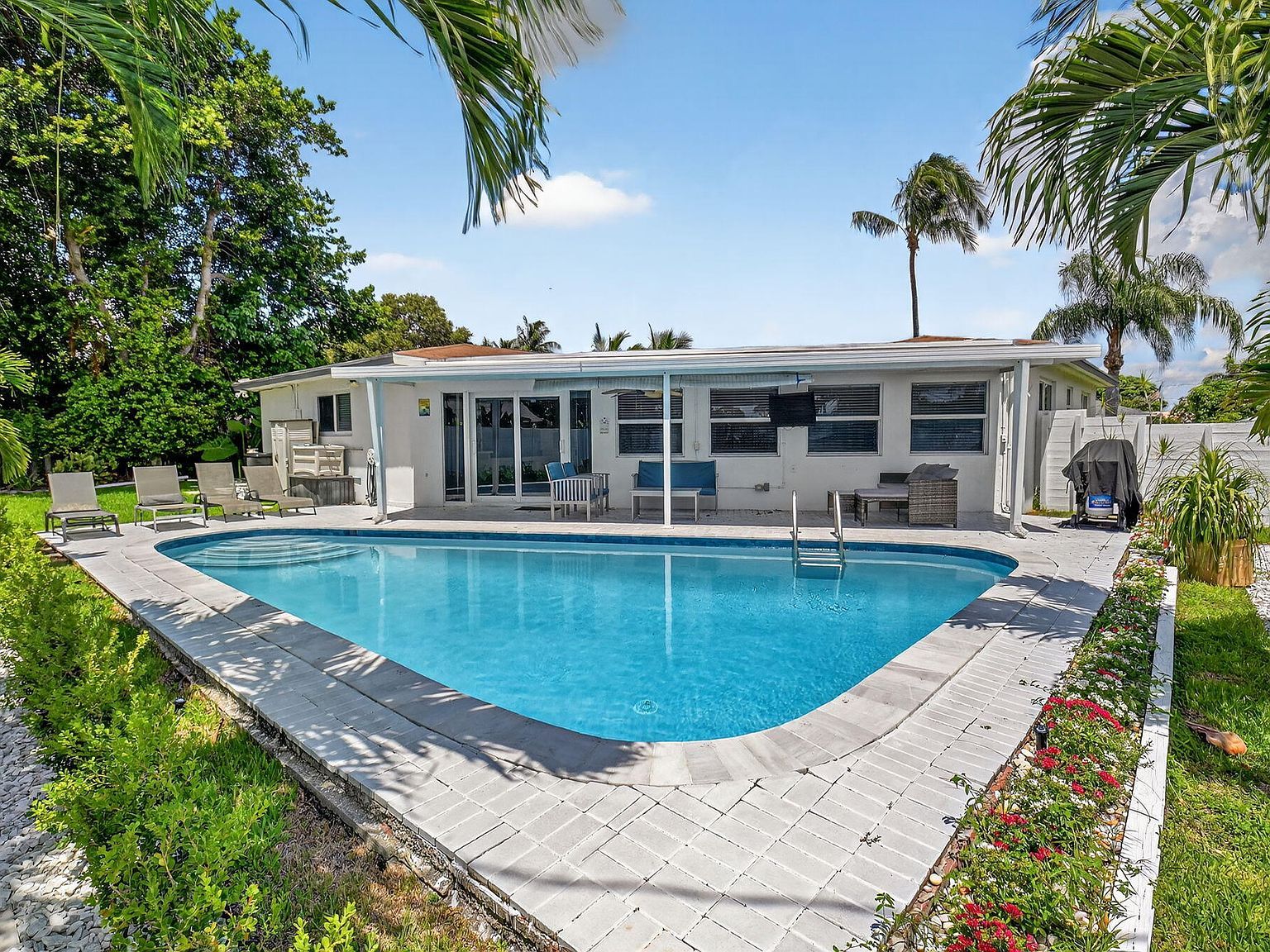 118 SE 29th Ave Boynton Beach, FL 33435 - Thumbnail 3