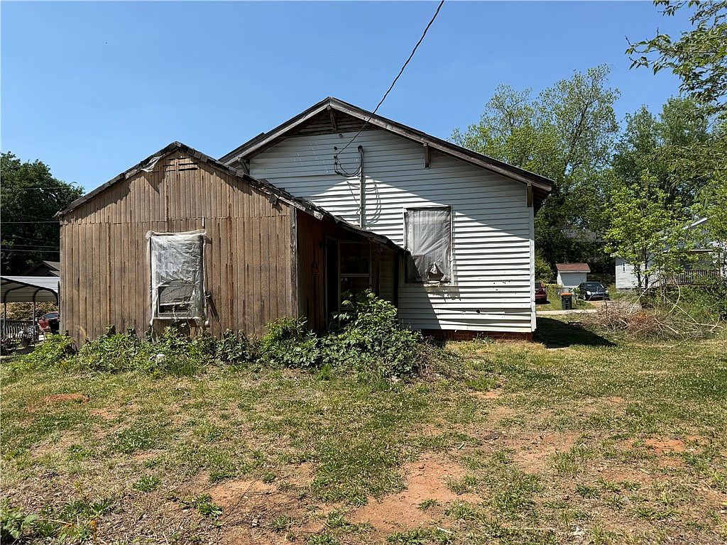 26 Sirrine St Seneca, SC 29678 - Thumbnail 3