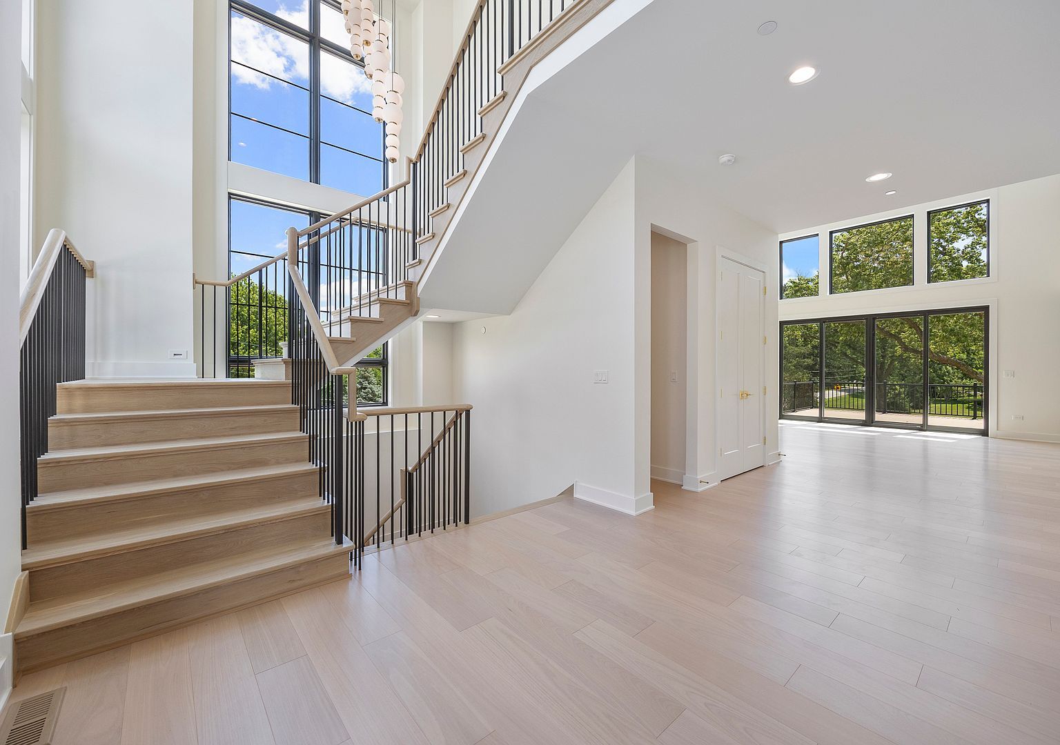 25846 W Prairie Hill Ln Plainfield, IL 60585 - Thumbnail 3