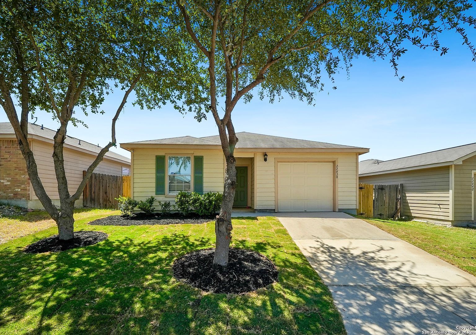 11438 Country Cyn San Antonio, TX 78252 - Thumbnail 3