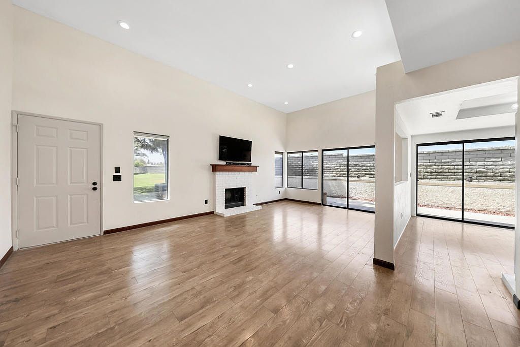 41515 Navarre Ct Palm Desert, CA 92260 - Thumbnail 3