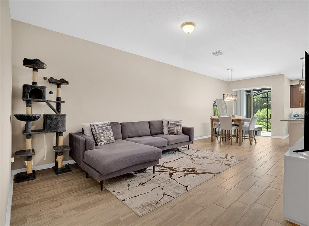 2813 Econ Landing Blvd Orlando, FL 32825 - Thumbnail 3