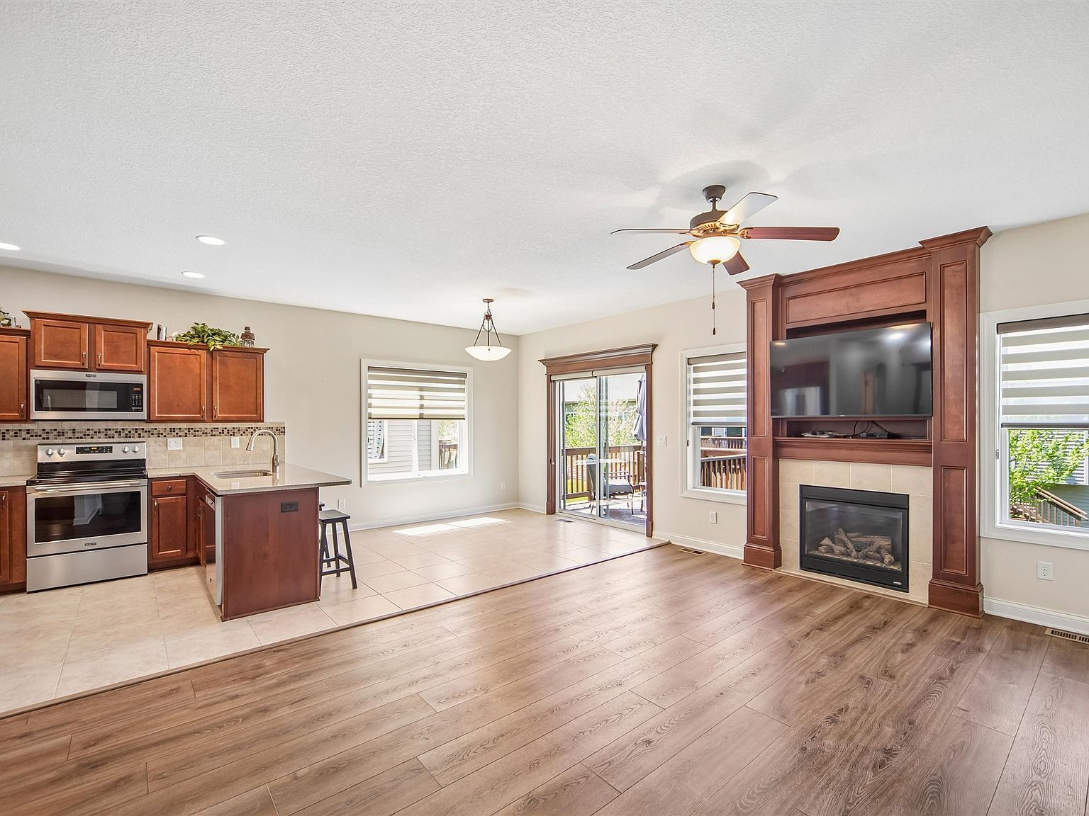 2250 NW Chapel Ln Ankeny, IA 50023 - Thumbnail 3