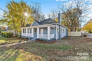 4319 Hovis Rd Charlotte, NC 28208 - Thumbnail 3