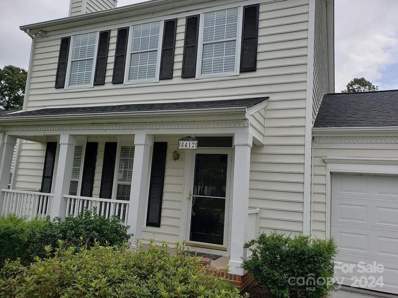 8412 Bristol Ford Pl Charlotte, NC 28215 - Thumbnail 3