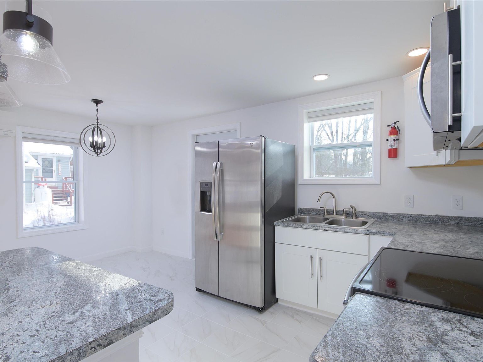 130 Curtis Ave Rutland, VT 05701 - Thumbnail 3