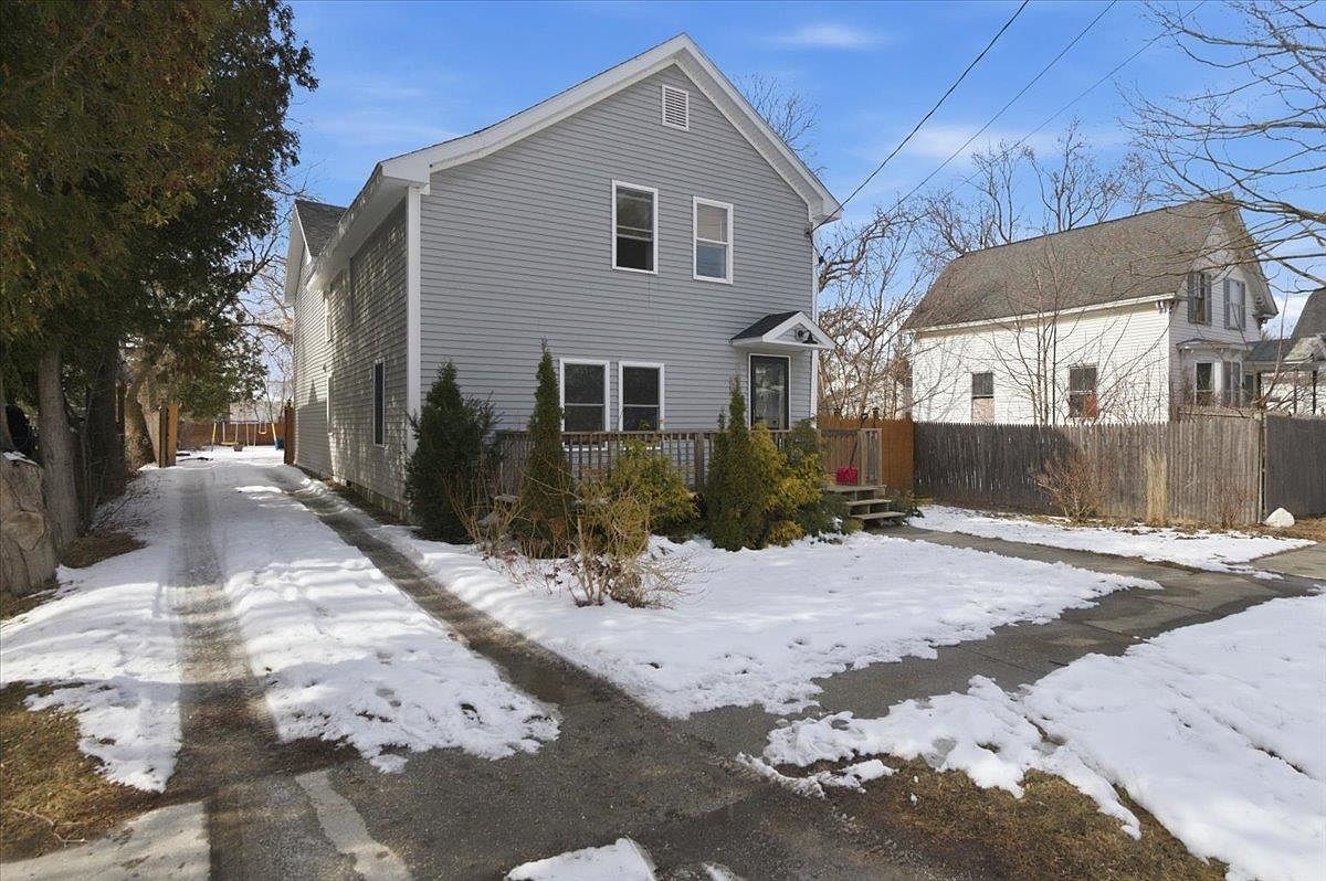 10 Edward St Saint Albans, VT 05478 - Thumbnail 3