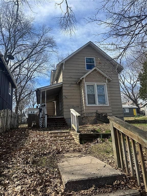 1424 6th Ave Leavenworth, KS 66048 - Thumbnail 3