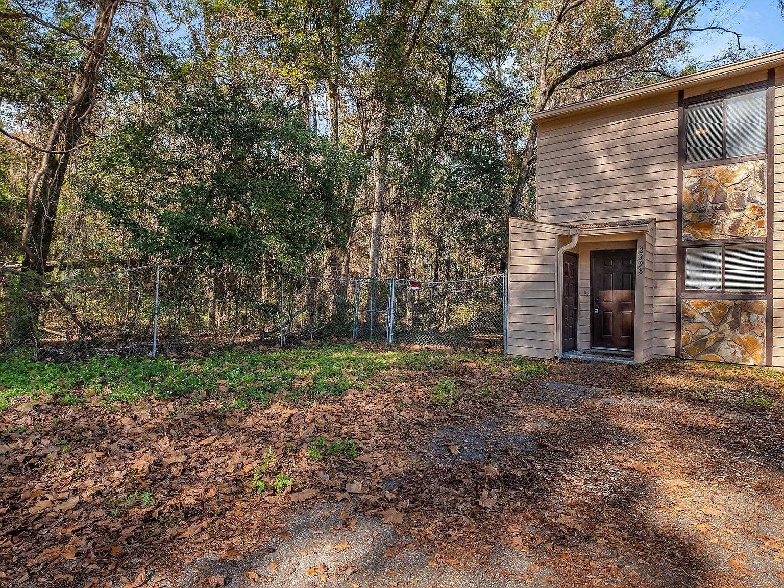 2398 Continental Ave Tallahassee, FL 32304 - Thumbnail 3