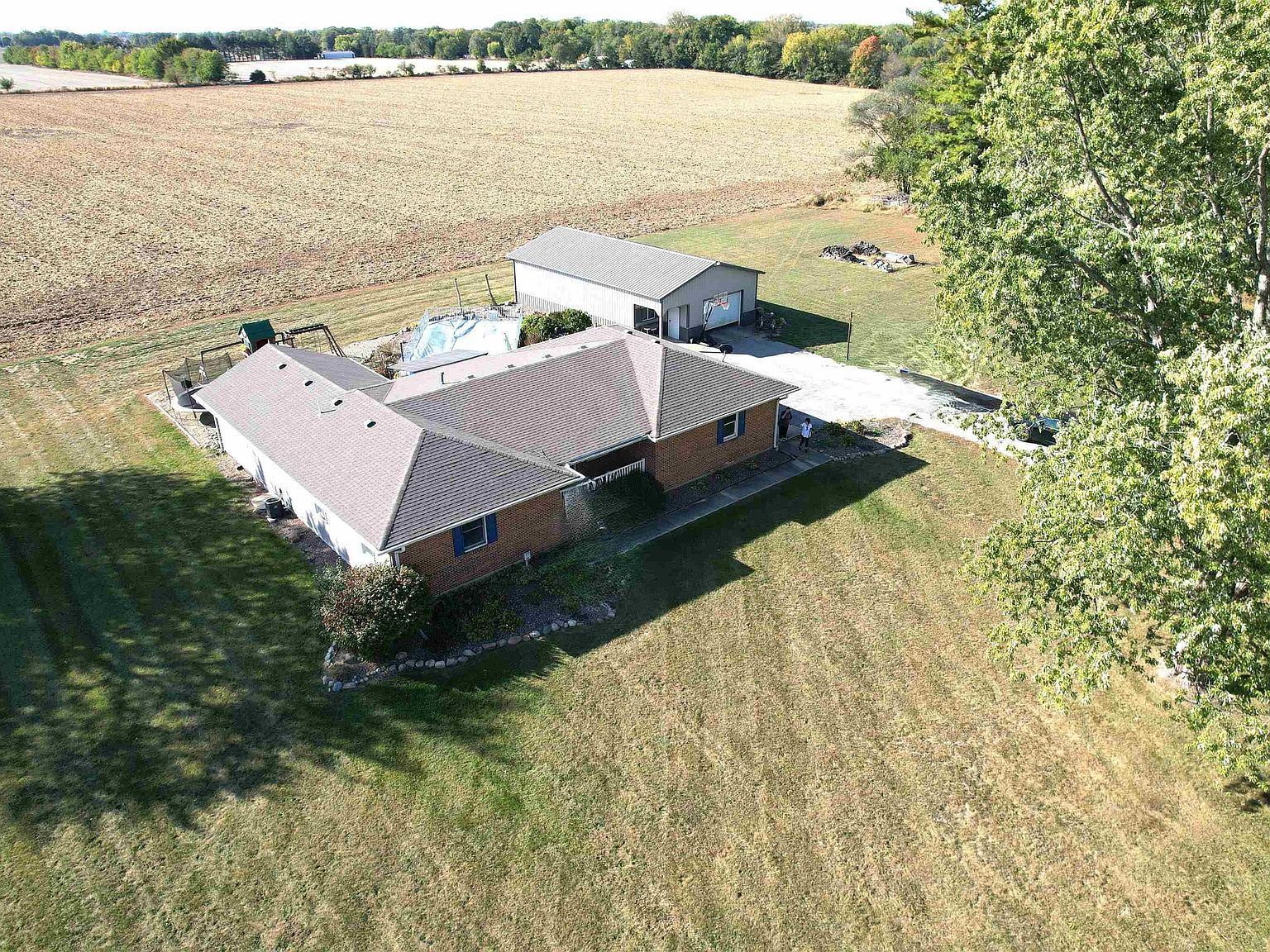 5638 E 400 N Monticello, IN 47960 - Thumbnail 3