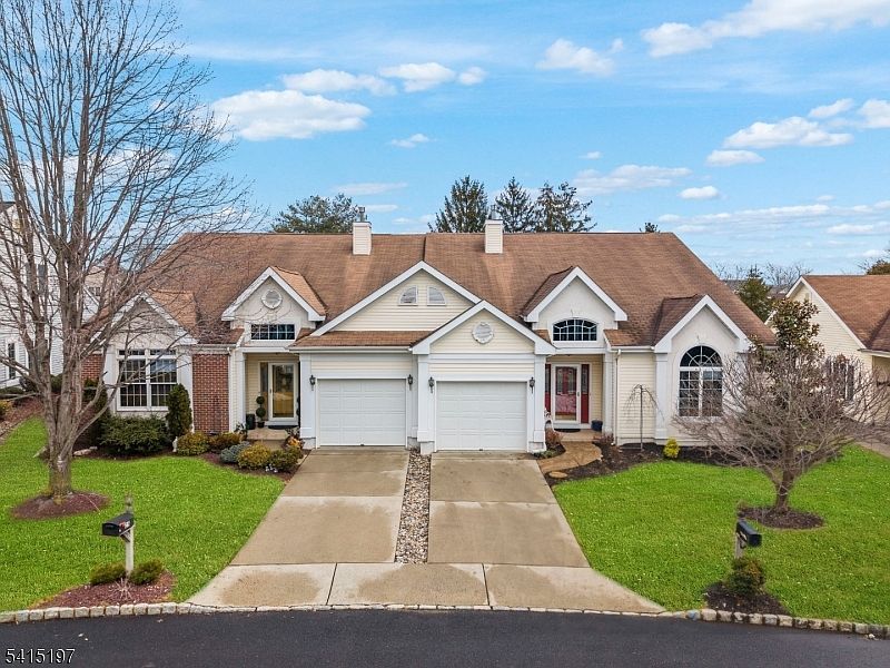 27 Chandler Ct Monroe Township, NJ 08831 - Thumbnail 3