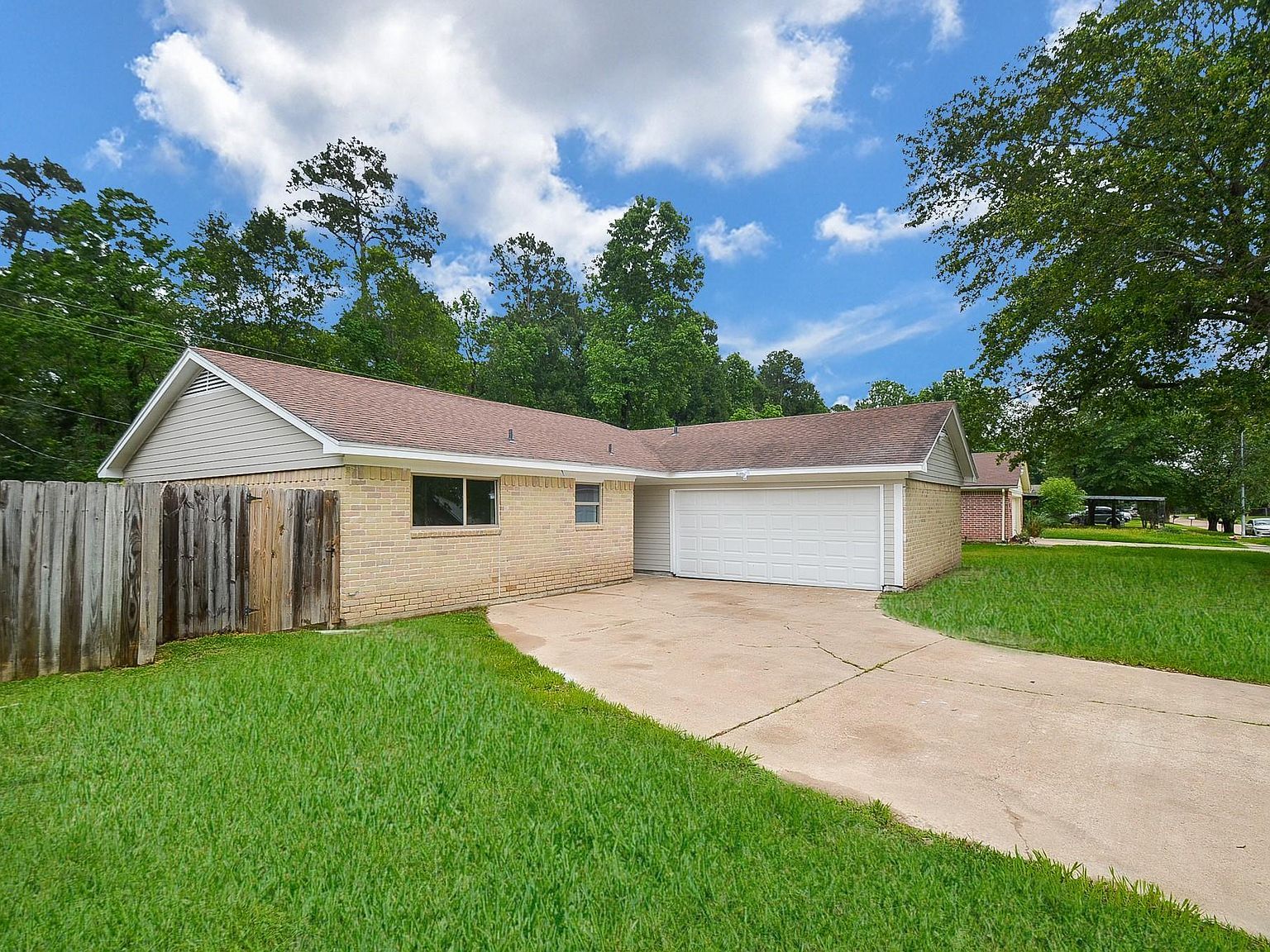 9915 Valley Sun Dr Houston, TX 77078 - Thumbnail 3