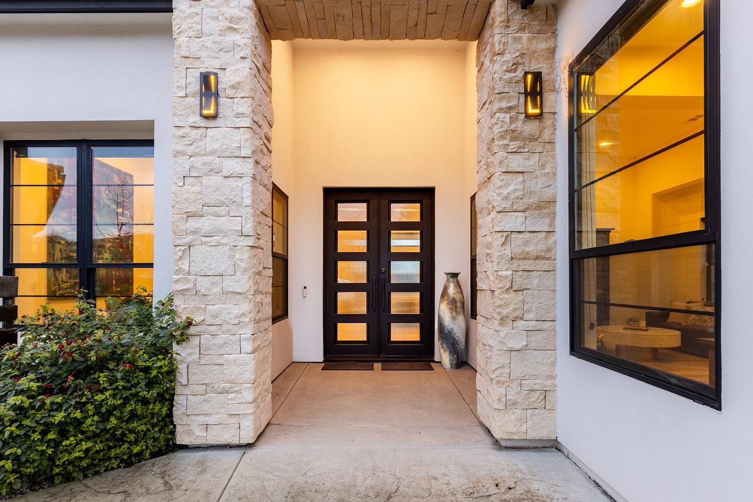 635 Lakeridge Dr Auburn, CA 95603 - Thumbnail 3