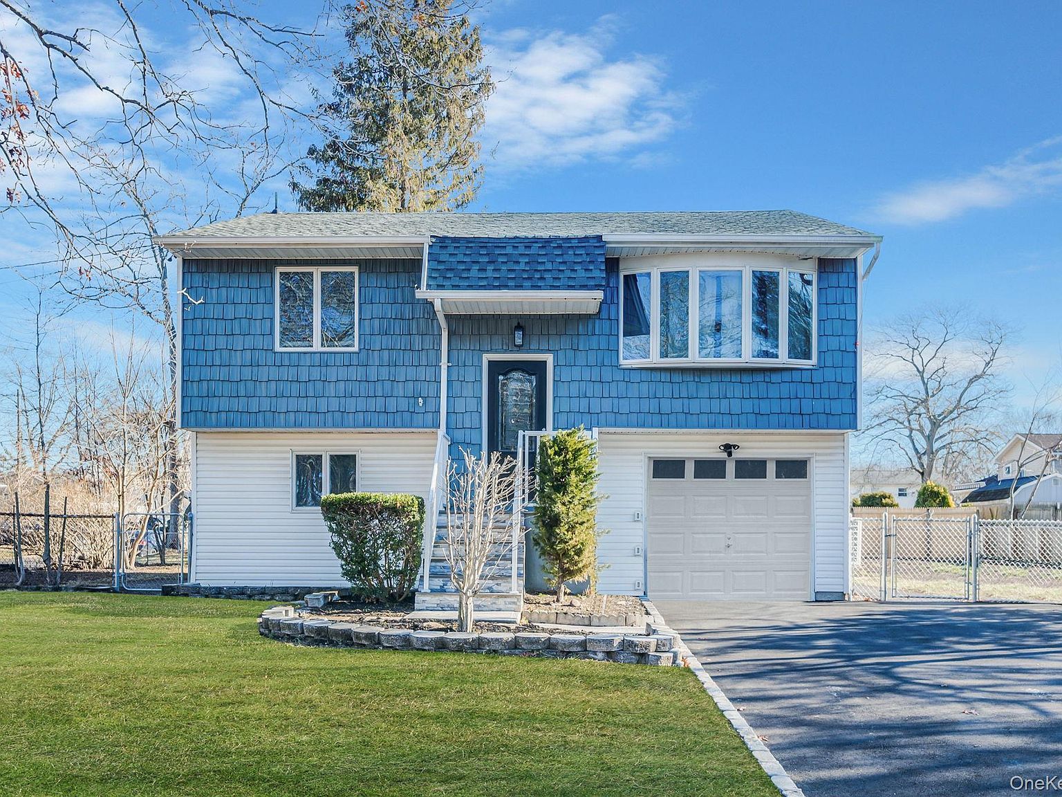 204 Grove St Port Jefferson Station, NY 11776 - Thumbnail 3