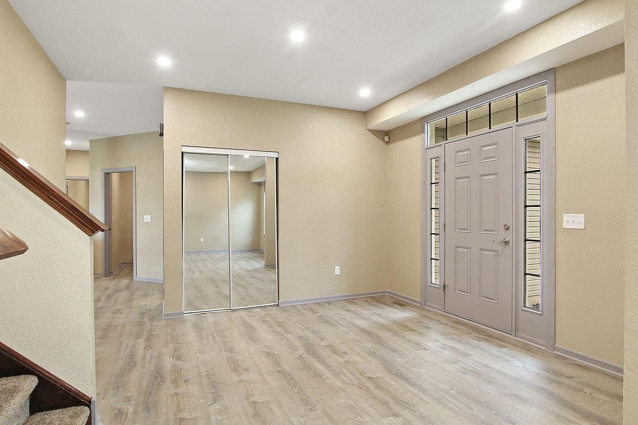 11007 65th St Kenosha, WI 53142 - Thumbnail 3