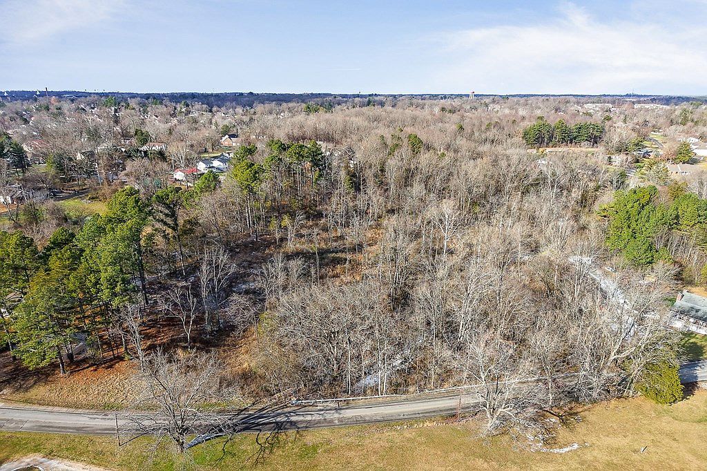 922 E Broad St Cookeville, TN 38501 - Thumbnail 3