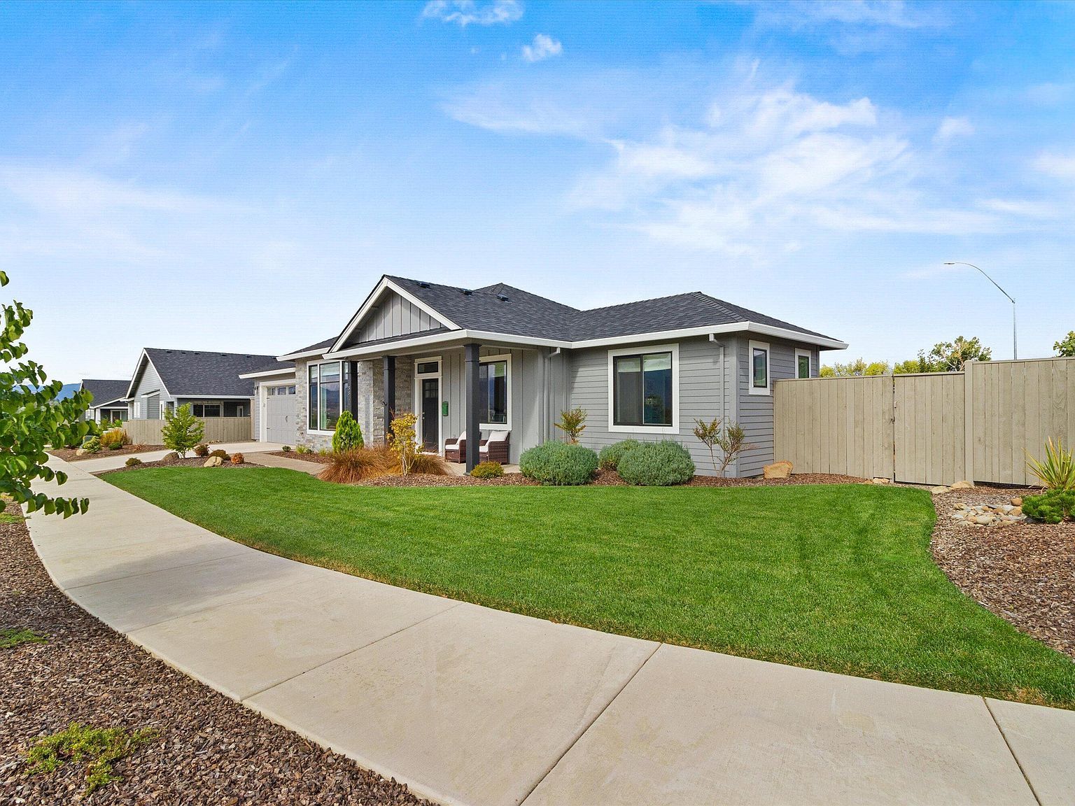 3811 Coal Mine Rd Medford, OR 97504 - Thumbnail 3