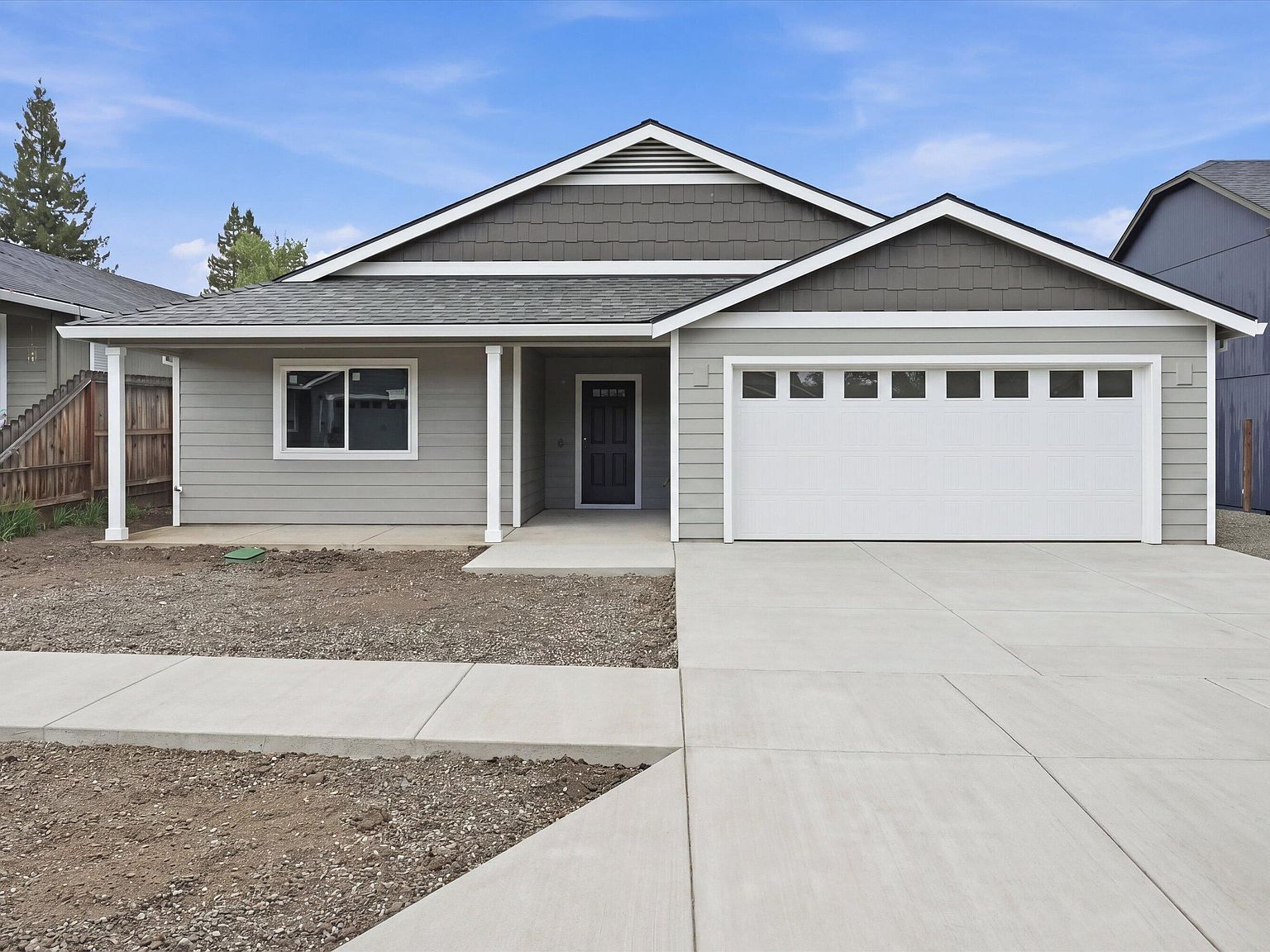 1834 Ingram Ln Medford, OR 97501 - Thumbnail 3