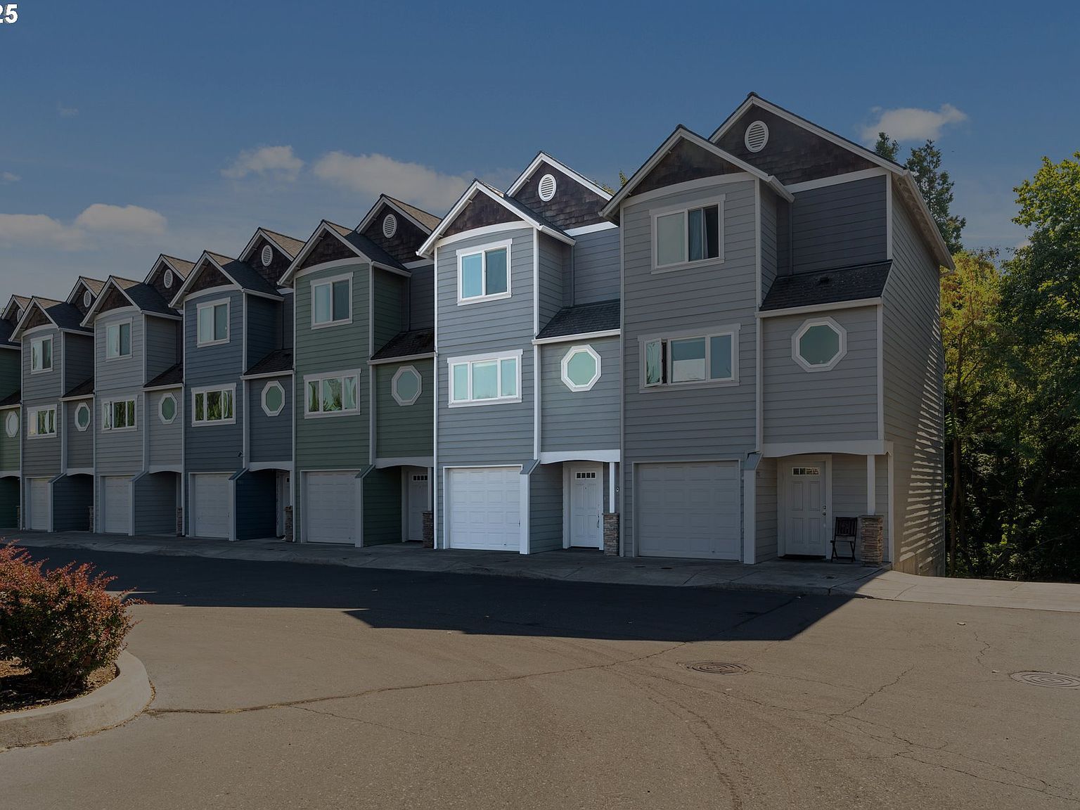 990 W 8th Pl The Dalles, OR 97058 - Thumbnail 3