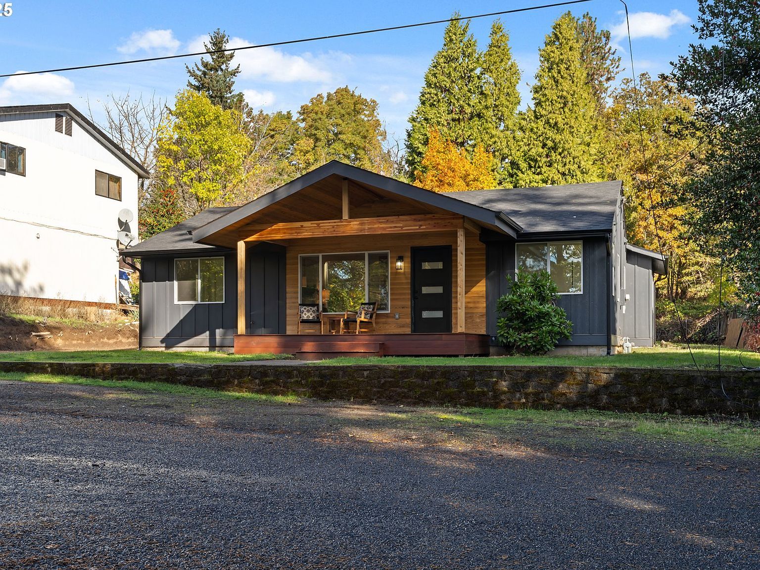 646 SE Oak St White Salmon, WA 98672 - Thumbnail 3