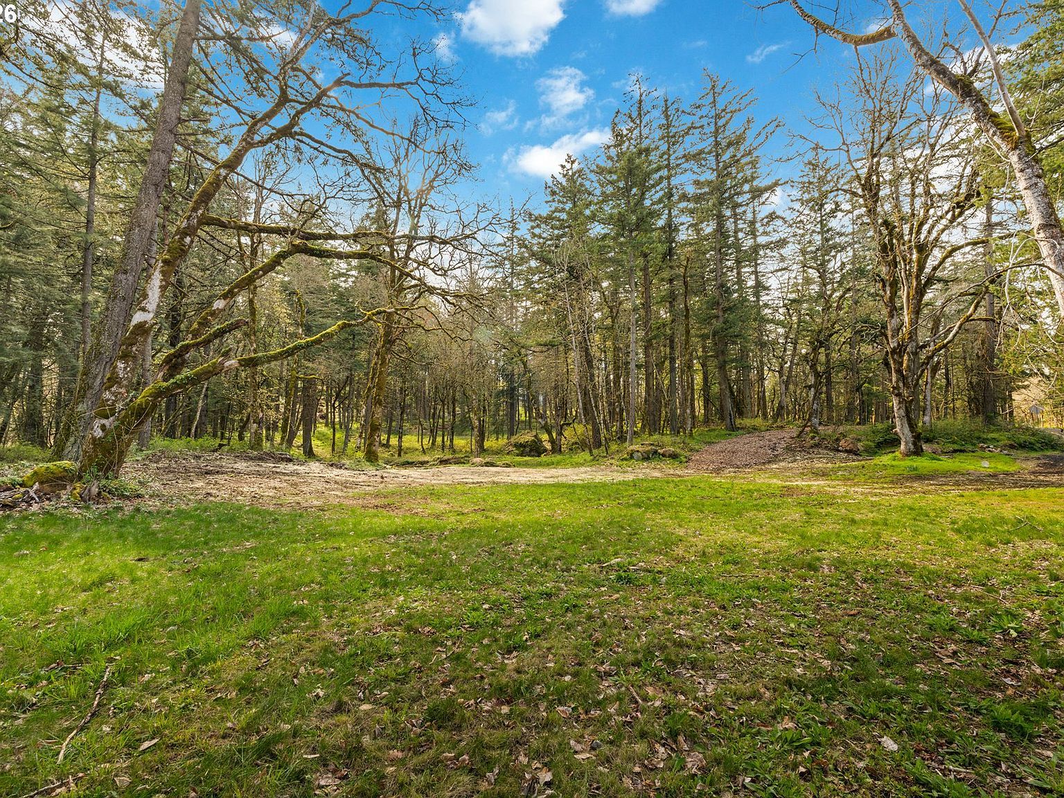 445 Country Club Rd Hood River, OR 97031 - Thumbnail 3