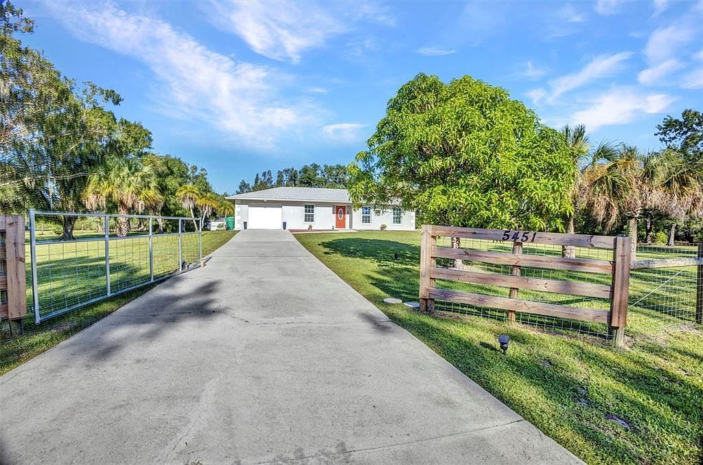 5451 Grovewood Cir Punta Gorda, FL 33982 - Thumbnail 3