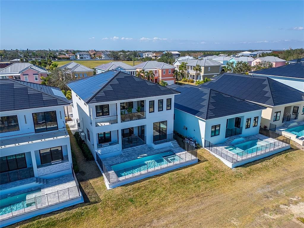 6536 Simone Shores Cir Apollo Beach, FL 33572 - Thumbnail 3